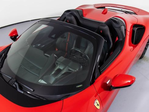 Certified 2022 Ferrari SF90 Spider image 32