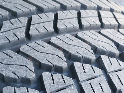 Used 2025 Chevrolet Colorado Trail Boss image 11