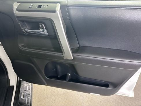 Used 2020 Toyota 4Runner SR5 Premium w/ Moonroof Package image 9