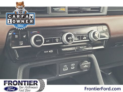 Used 2023 Honda Pilot Elite image 12