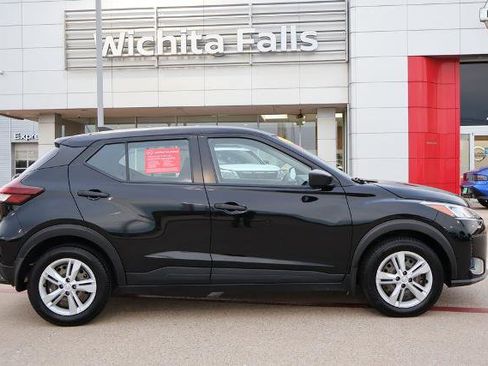 Certified 2023 Nissan Kicks S FWD image 5