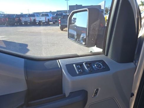 Used 2016 Ford F150 XL w/ Equipment Group 101A Mid image 9