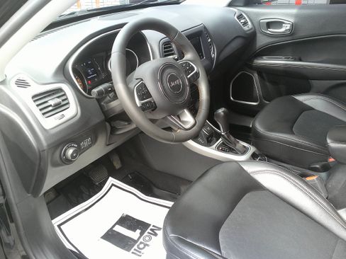 Used 2023 Jeep Compass Limited w/ Sun and Sound Group AWD/4WD image 18
