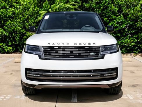New 2026 Land Rover Range Rover Long Wheelbase SE AWD/4WD image 6