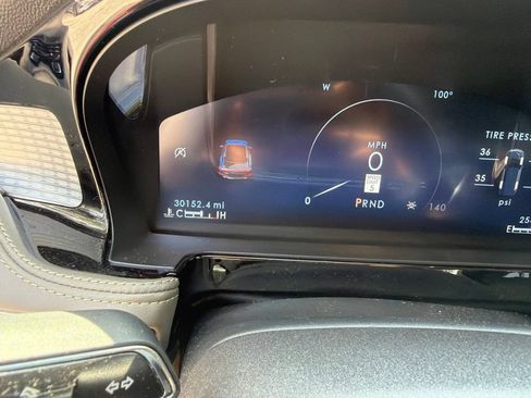 Used 2023 Lincoln Corsair FWD image 13