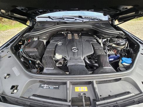 Used 2017 Mercedes-Benz GLS 450 4MATIC image 29