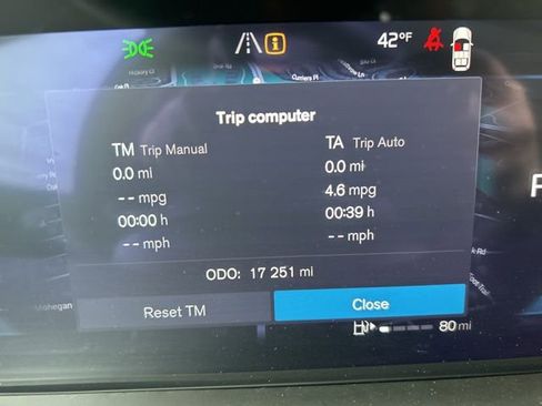 Certified 2025 Volvo XC90 B6 Plus image 21