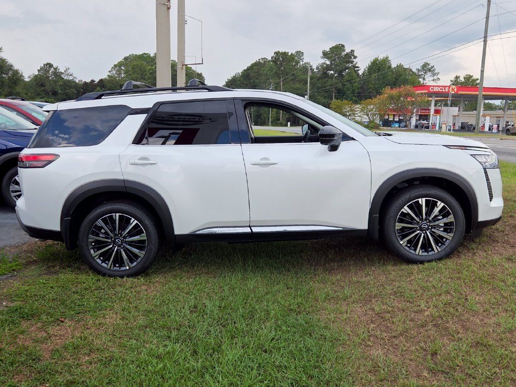 New 2026 Nissan Pathfinder Platinum w/ Accent Package FWD image 12