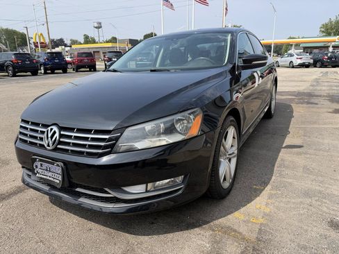 Used 2015 Volkswagen Passat TDI SE FWD image 7