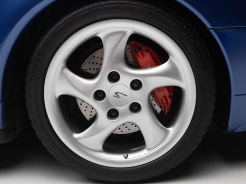 Used 1996 Porsche 911 image 32