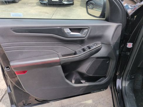 Used 2025 Ford Escape ST-Line AWD/4WD image 11