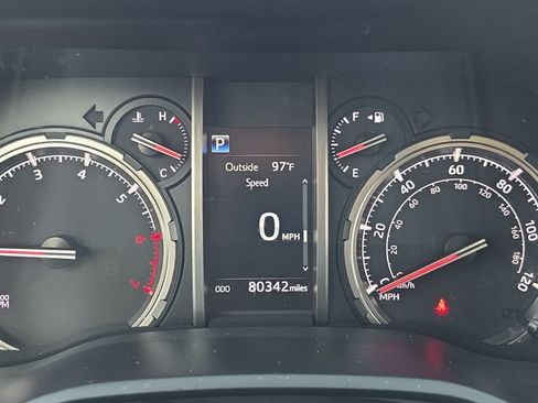 Used 2022 Toyota 4Runner TRD Off-Road AWD/4WD image 22