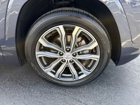 Used 2018 GMC Terrain Denali w/ Comfort Package FWD image 8