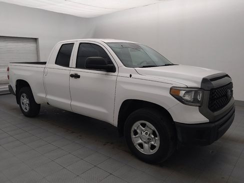 Used 2018 Toyota Tundra SR image 11