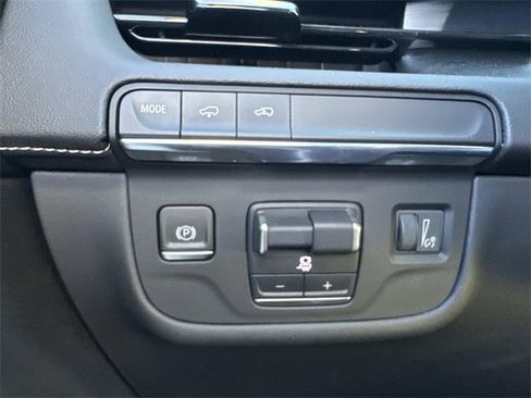 Used 2021 Cadillac Escalade Sport w/ Driver Assist Tech Package image 21