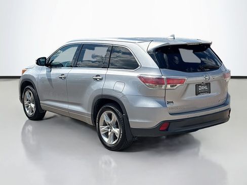 Used 2016 Toyota Highlander Limited Platinum AWD/4WD image 10