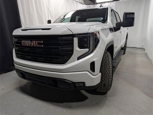 Used 2022 GMC Sierra 1500 Elevation image 8