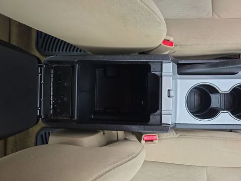 Used 2010 Mercury Milan image 25