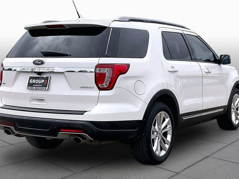 Used 2019 Ford Explorer XLT w/ Equipment Group 202A FWD image 13