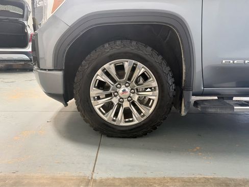 Used 2020 GMC Sierra 1500 Denali w/ Technology Package AWD/4WD image 11