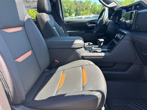 New 2026 GMC Sierra 1500 AT4 w/ AT4 Premium Package AWD/4WD image 14