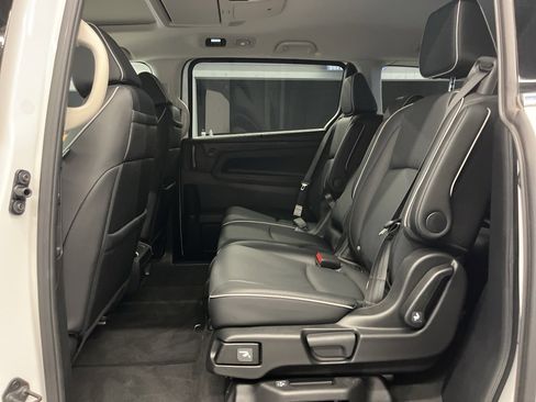 Used 2025 Honda Odyssey Elite image 34