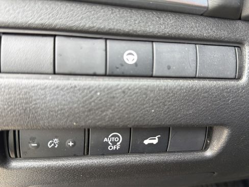 Certified 2024 Nissan Rogue SV AWD/4WD image 21