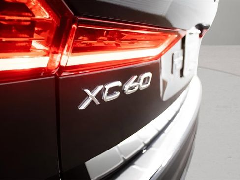 New 2025 Volvo XC60 T8 Plus w/ Protection Package Premier image 11