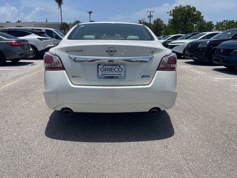 Used 2013 Nissan Altima 2.5 S FWD image 4