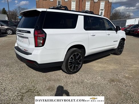 Used 2023 Chevrolet Suburban RST w/ Luxury Package AWD/4WD image 5