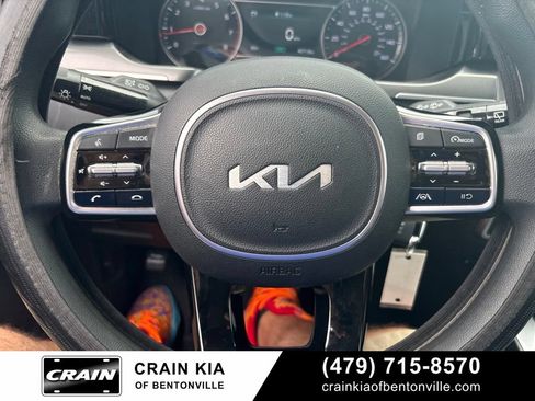 Certified 2023 Kia Sorento LX FWD image 21