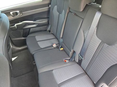 New 2026 Kia Sorento LX image 24