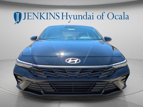 New 2026 Hyundai Elantra Sport FWD image 10