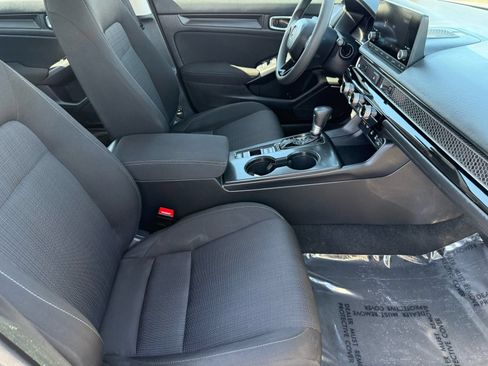 Used 2025 Honda Civic LX image 30