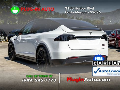 Used 2022 Tesla Model X Plaid AWD/4WD image 2