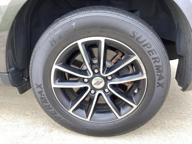 Used 2018 Dodge Journey SE w/ Connectivity Group FWD image 6