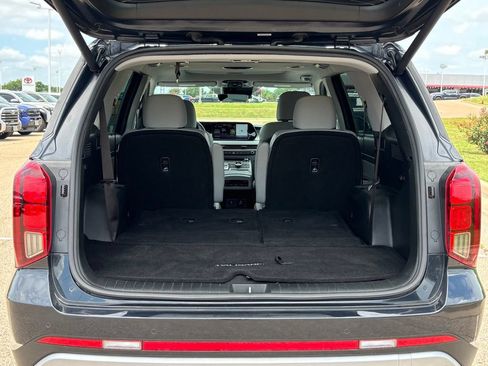 Used 2025 Hyundai Palisade SEL FWD image 8