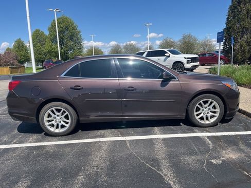 Used 2015 Chevrolet Malibu LT w/ Power Convenience Package FWD image 11