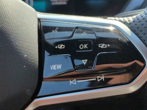 Used 2022 Volkswagen Tiguan SE R-Line FWD image 26