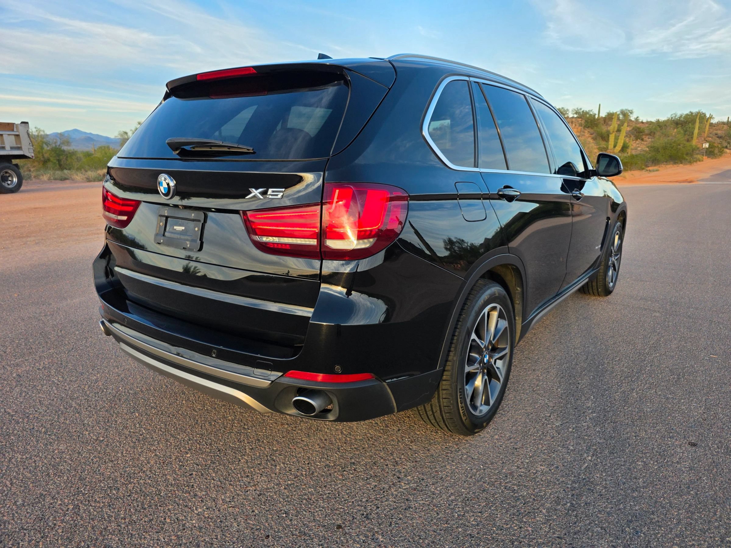 Used 2017 BMW X5 sDrive35i RWD image 4