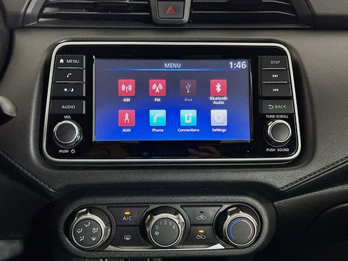 Used 2021 Nissan Versa S FWD image 19