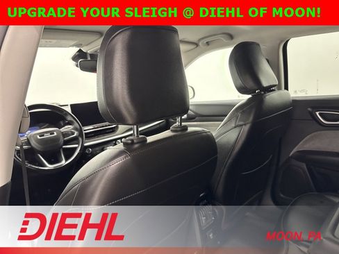 Certified 2022 Jeep Compass Latitude image 18