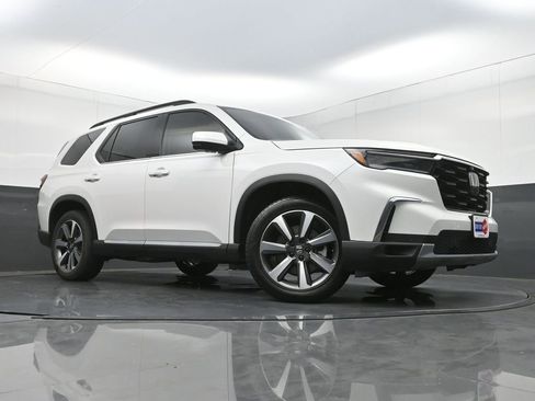 Used 2024 Honda Pilot Elite image 28