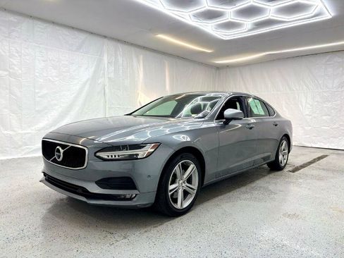 Used 2018 Volvo S90 T5 Momentum w/ Convenience Package image 7