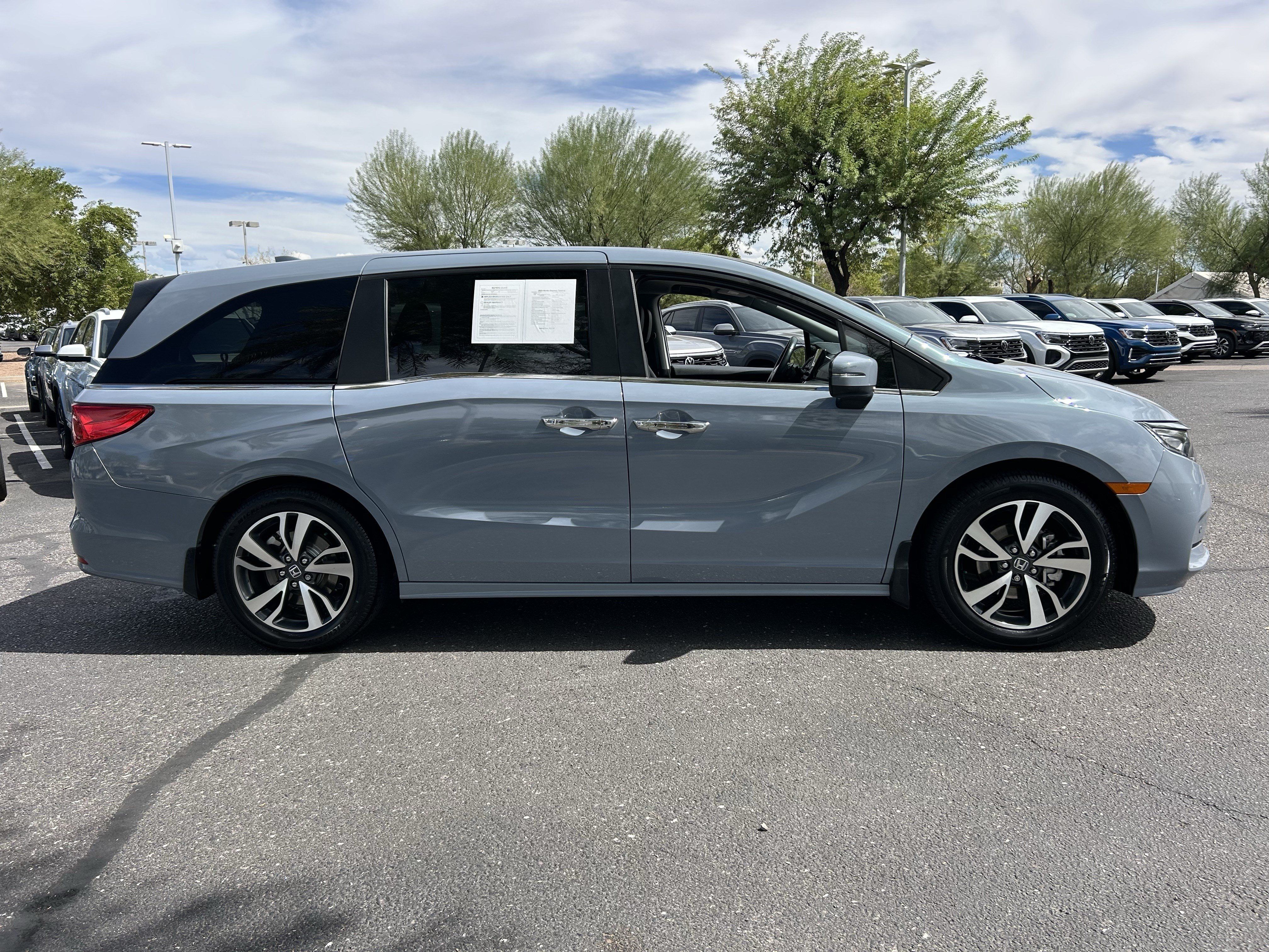Used 2023 Honda Odyssey Touring image 5