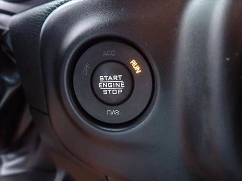 Used 2023 Jeep Wrangler Unlimited Rubicon 4xe AWD/4WD image 15