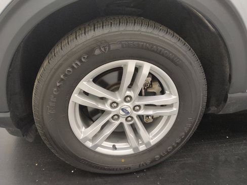 Used 2022 Ford Explorer XLT AWD/4WD image 31