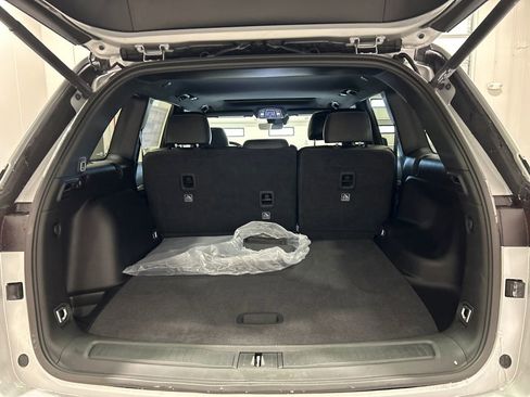 New 2026 Jeep Grand Cherokee Altitude image 32