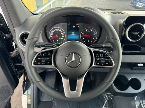 New 2024 Mercedes-Benz Sprinter 3500 image 22
