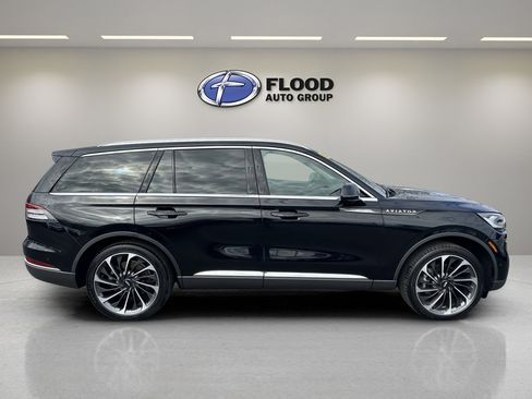 Used 2023 Lincoln Aviator Reserve w/ Equipment Group 201A image 4